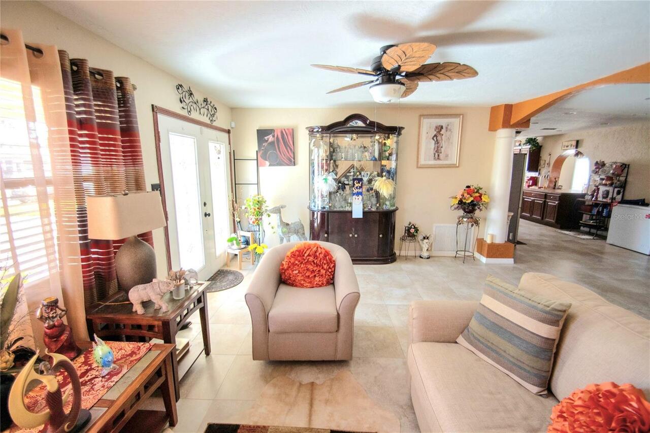 Listing Photo 14