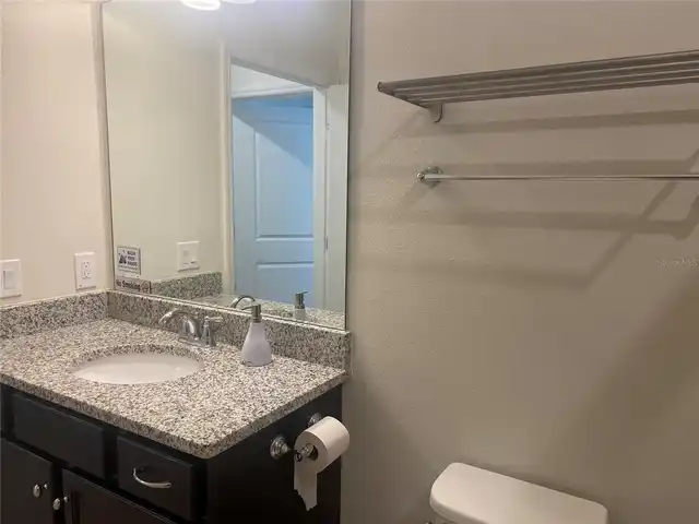 Listing Photo 11