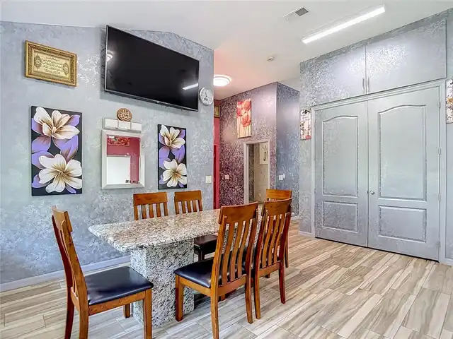 Listing Photo 20