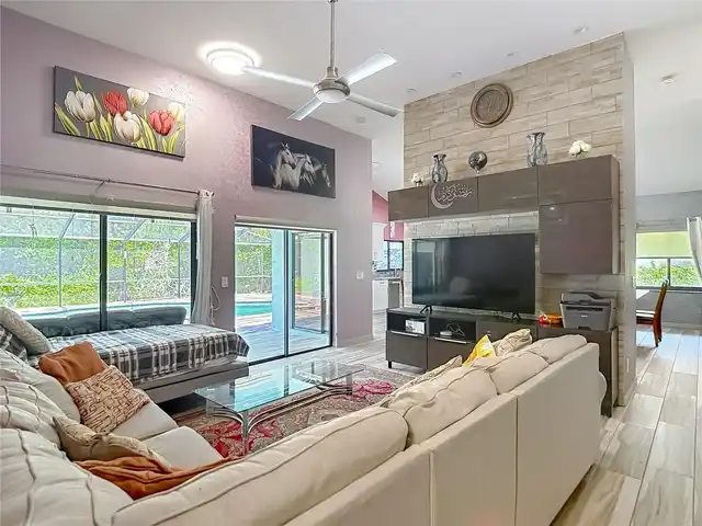 Listing Photo 22