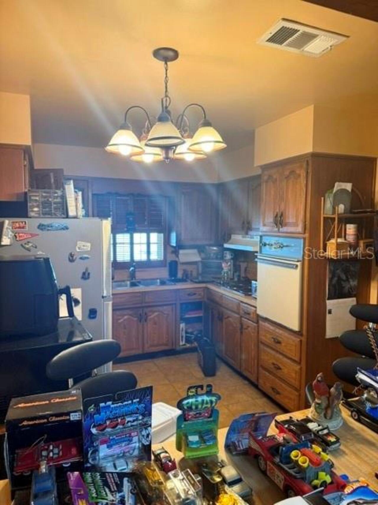 Listing Photo 8