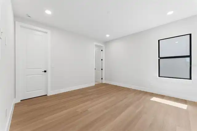 Listing Photo 27