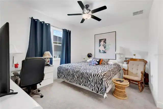 Listing Photo 10