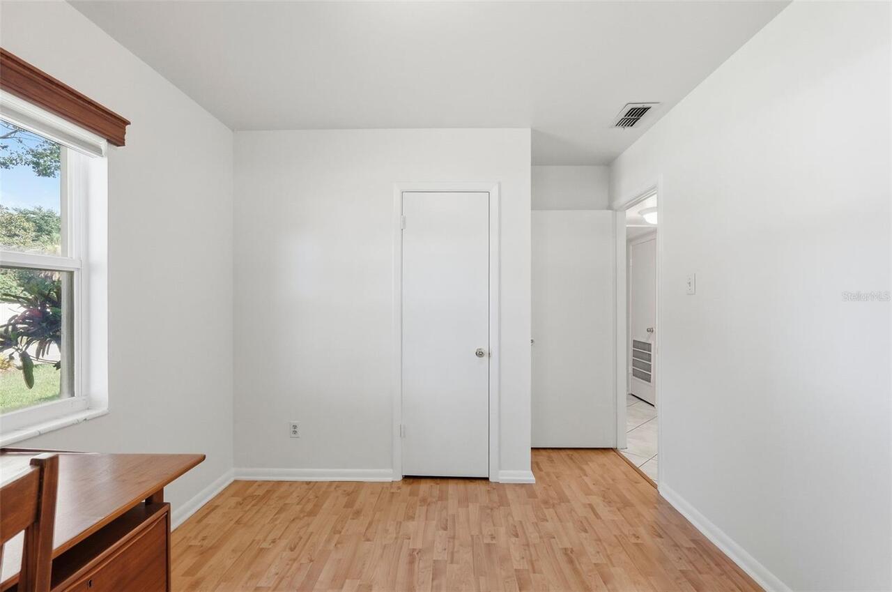 Listing Photo 24