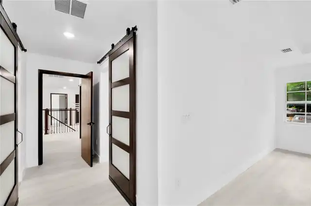Listing Photo 24