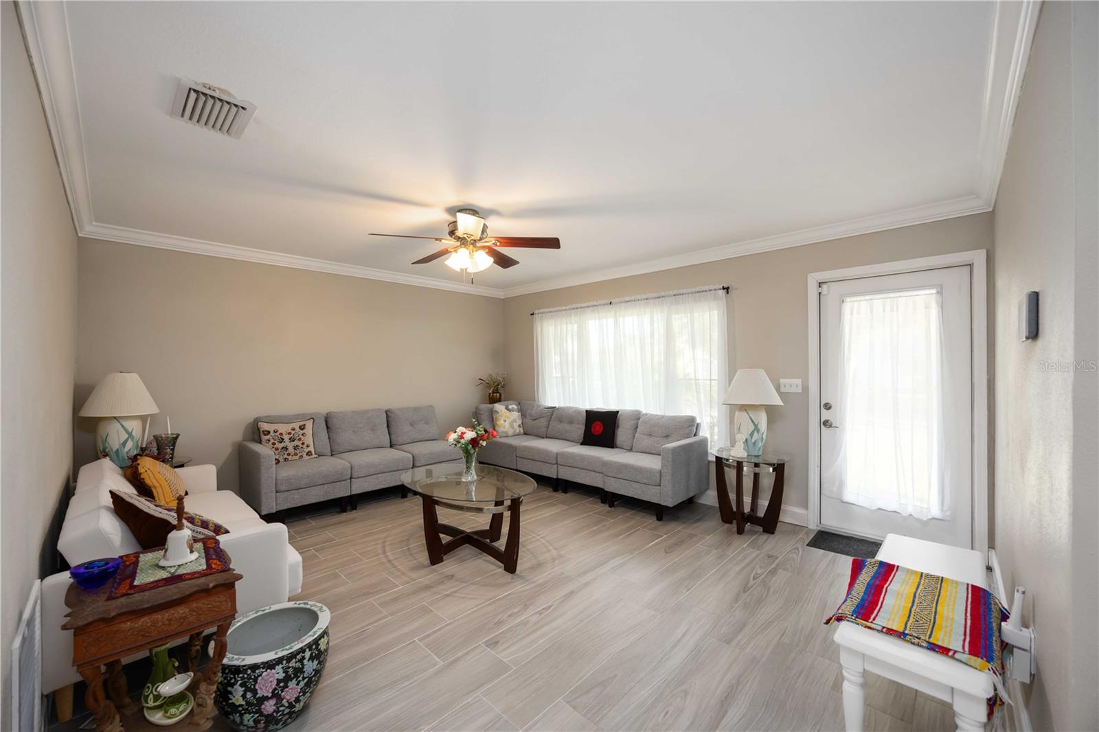 Listing Photo 8