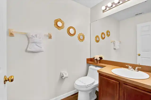 Listing Photo 17
