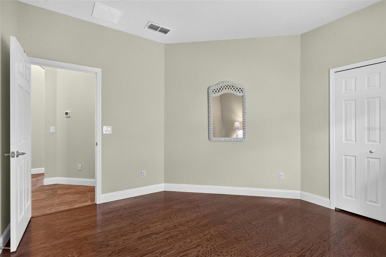 Listing Photo 32