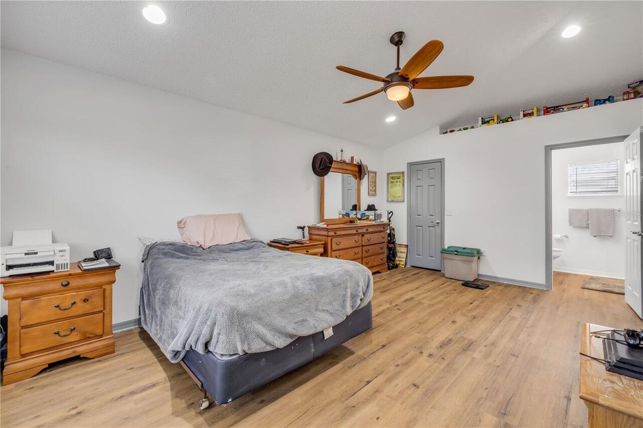 Listing Photo 13