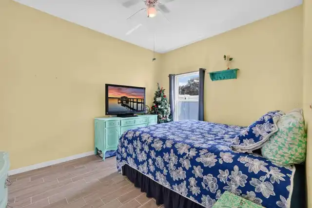 Listing Photo 22