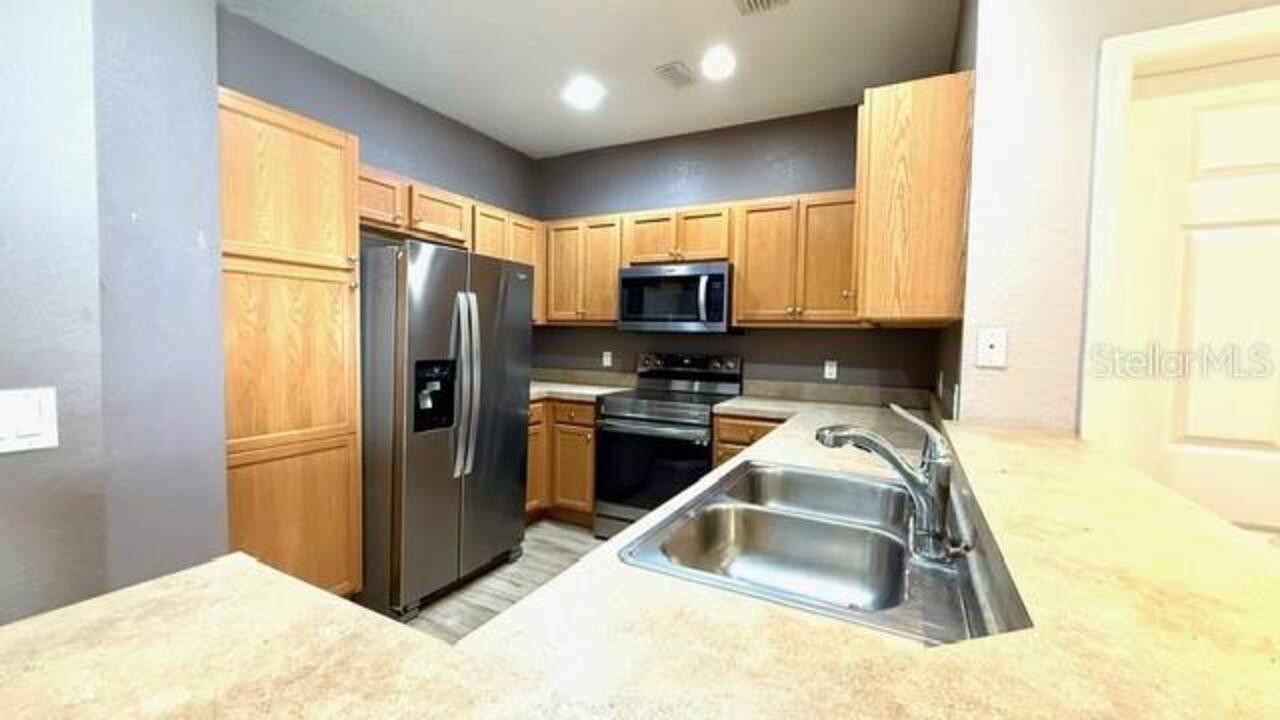 Listing Photo 8