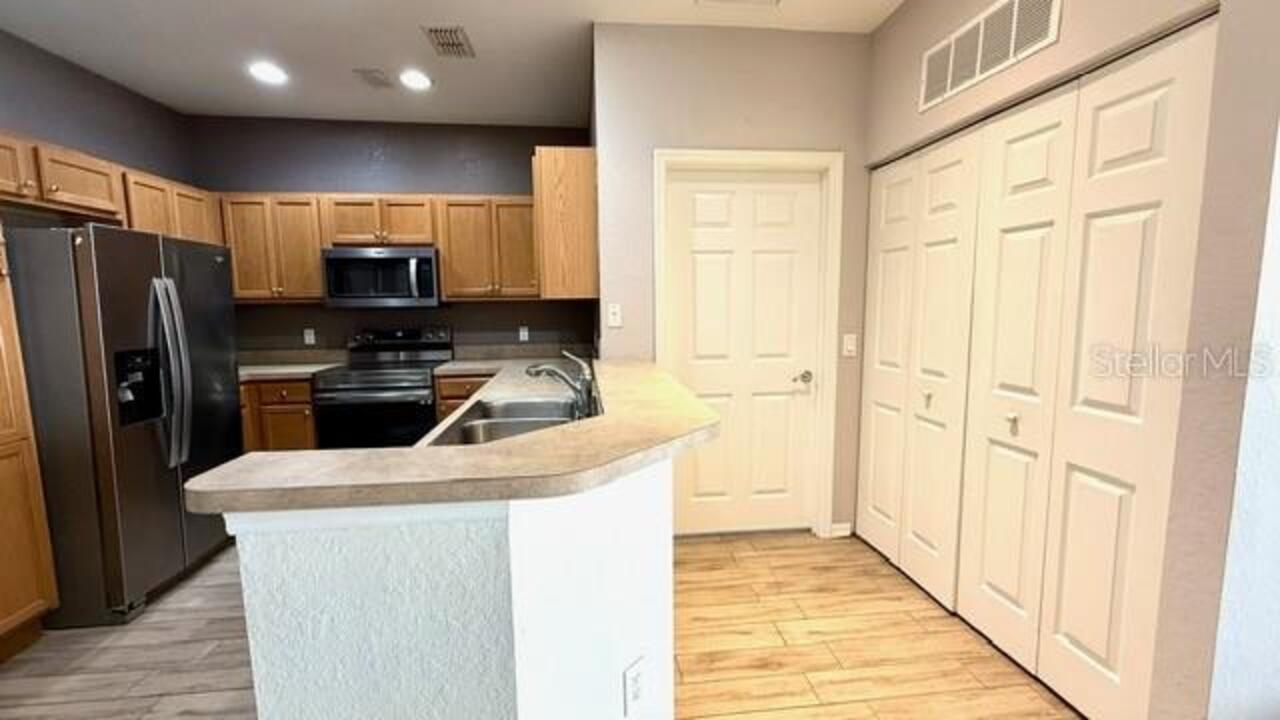 Listing Photo 10