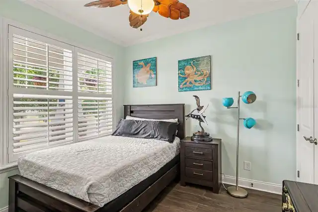 Listing Photo 8