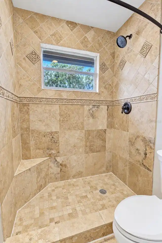 Listing Photo 34