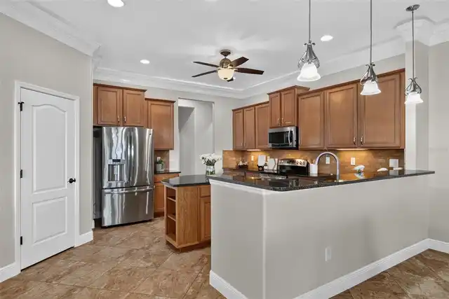 Listing Photo 15