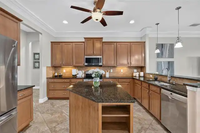Listing Photo 16