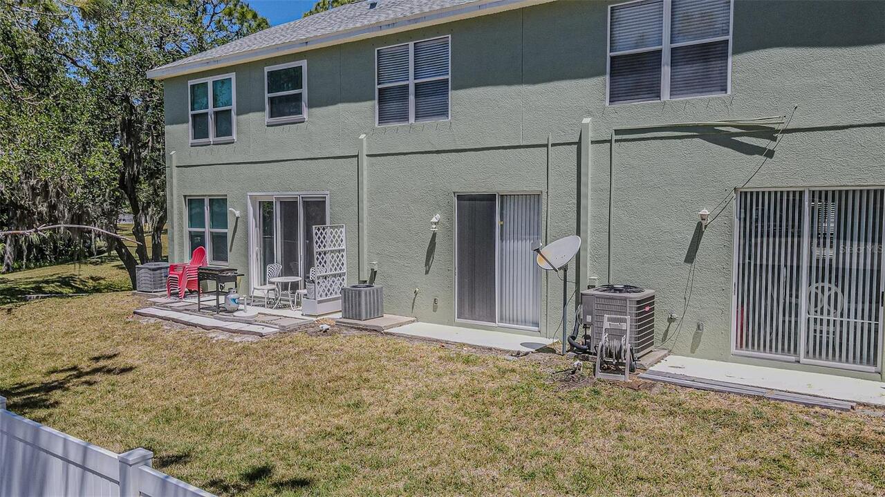 Listing Photo 8