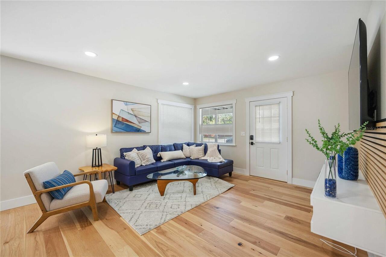 Listing Photo 6