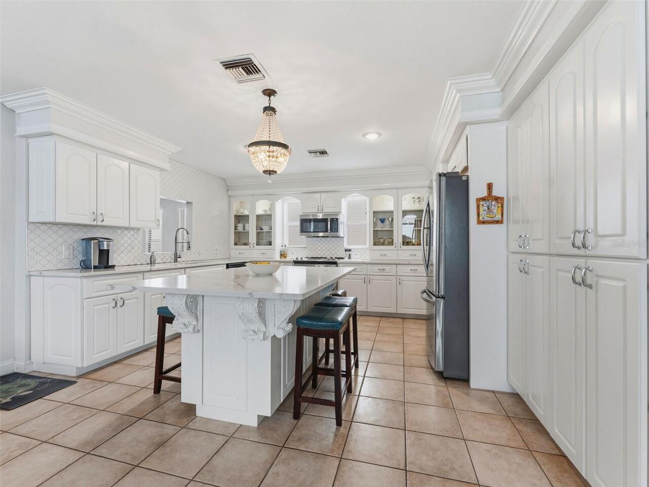 Listing Photo 17
