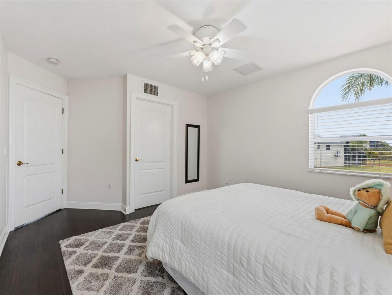 Listing Photo 34