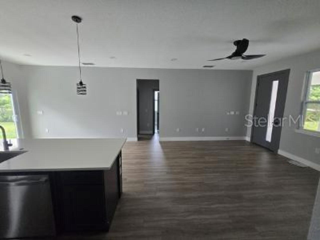 Listing Photo 12