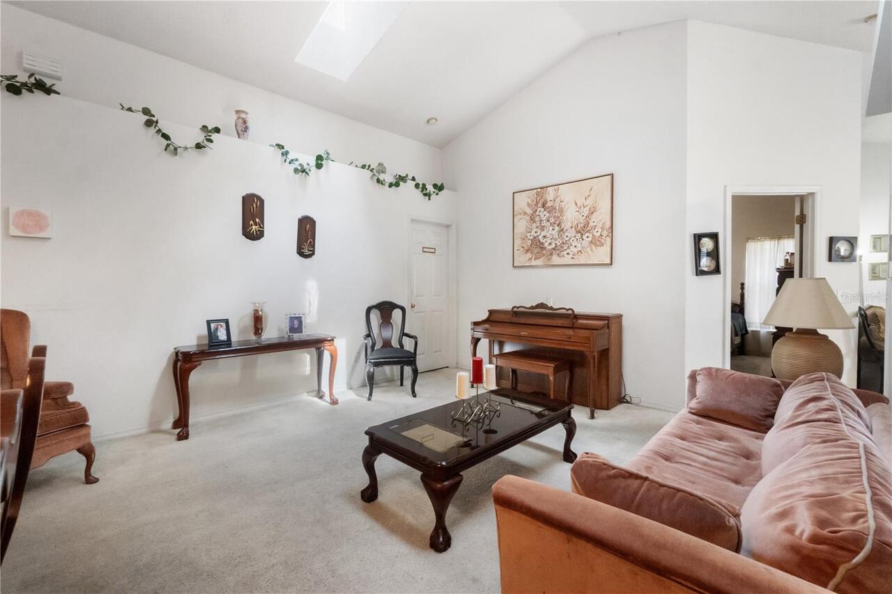Listing Photo 9
