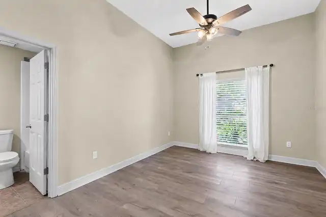 Listing Photo 20