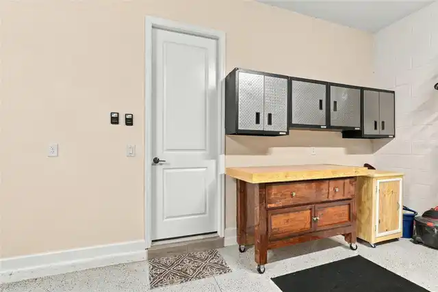 Listing Photo 35