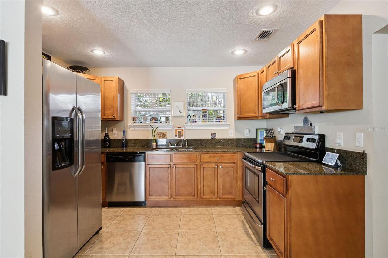 Listing Photo 10
