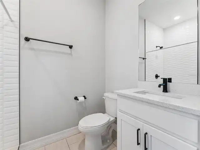 Listing Photo 10
