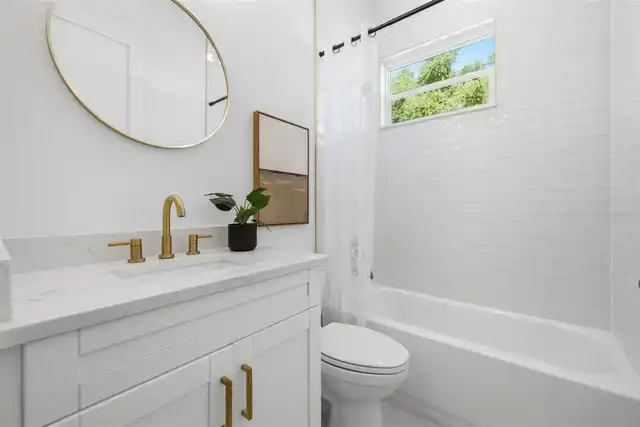 Listing Photo 44