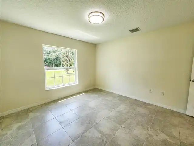 Listing Photo 34