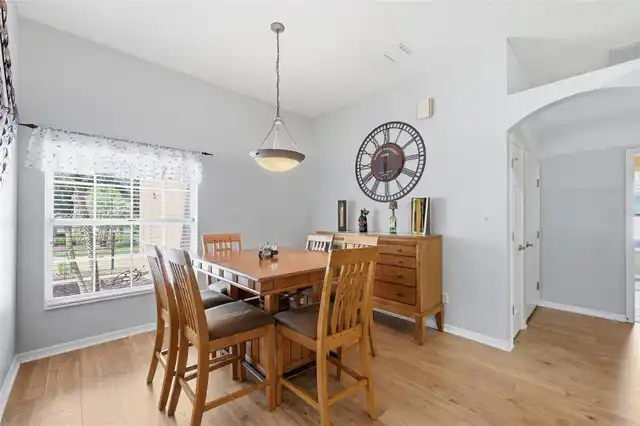 Listing Photo 8