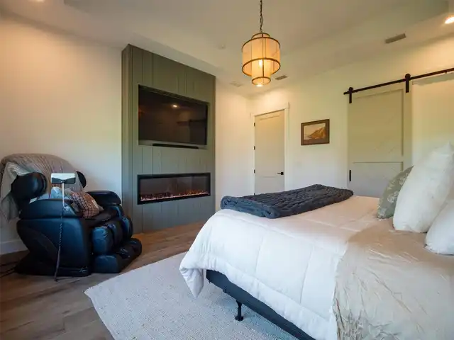 Listing Photo 23