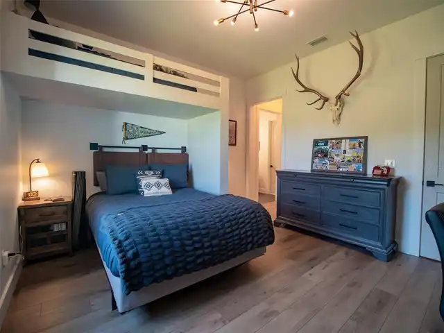 Listing Photo 43