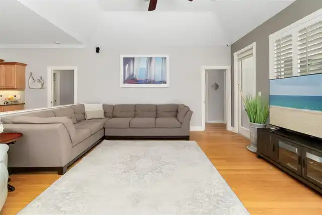 Listing Photo 18