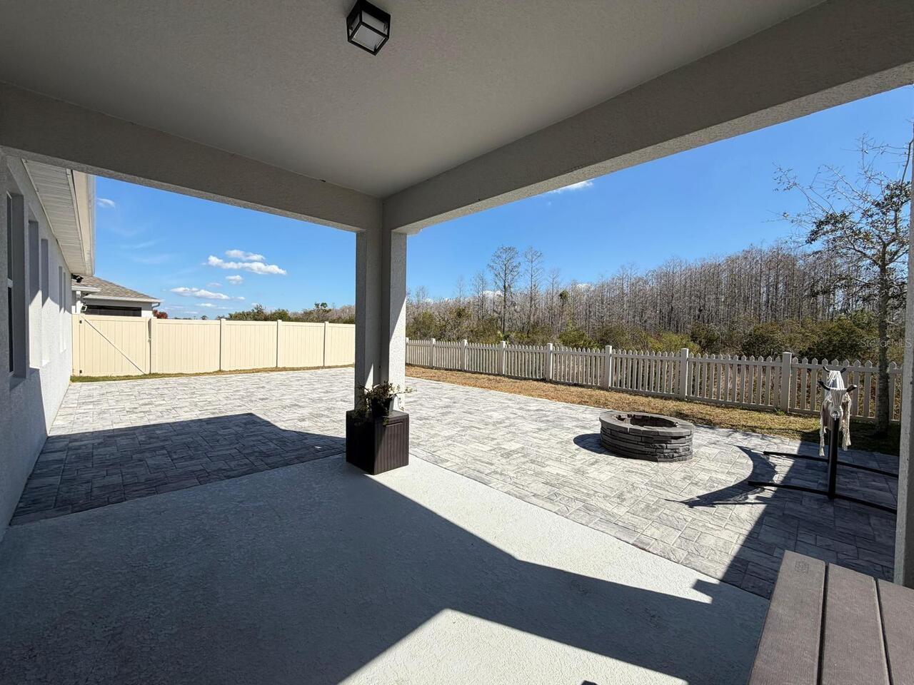 Listing Photo 6