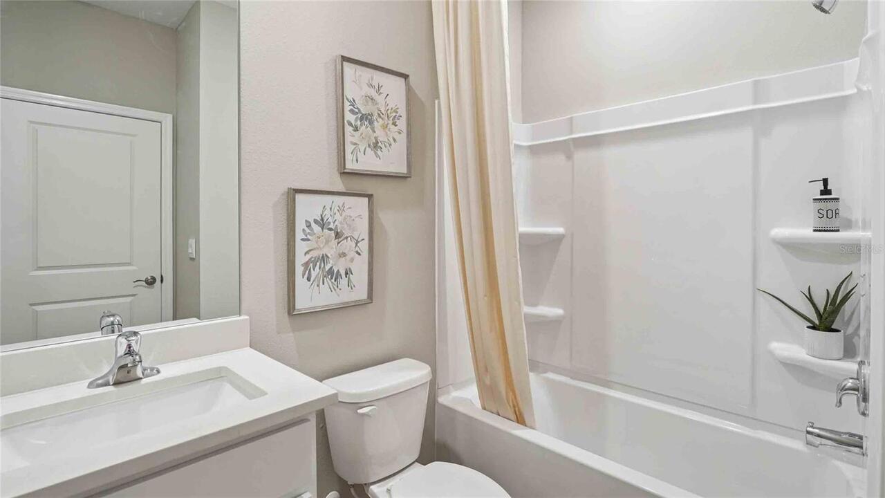 Listing Photo 10