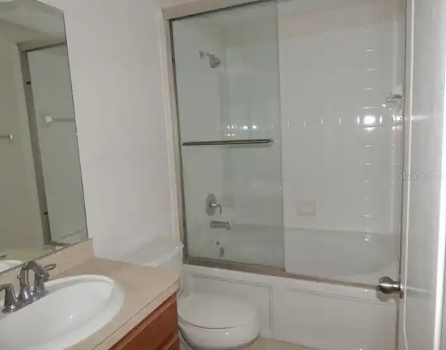 Listing Photo 11