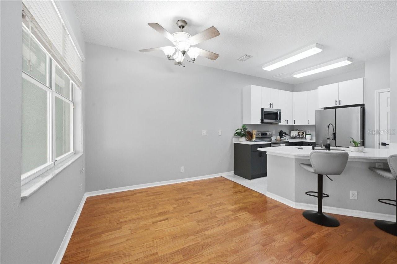 Listing Photo 12