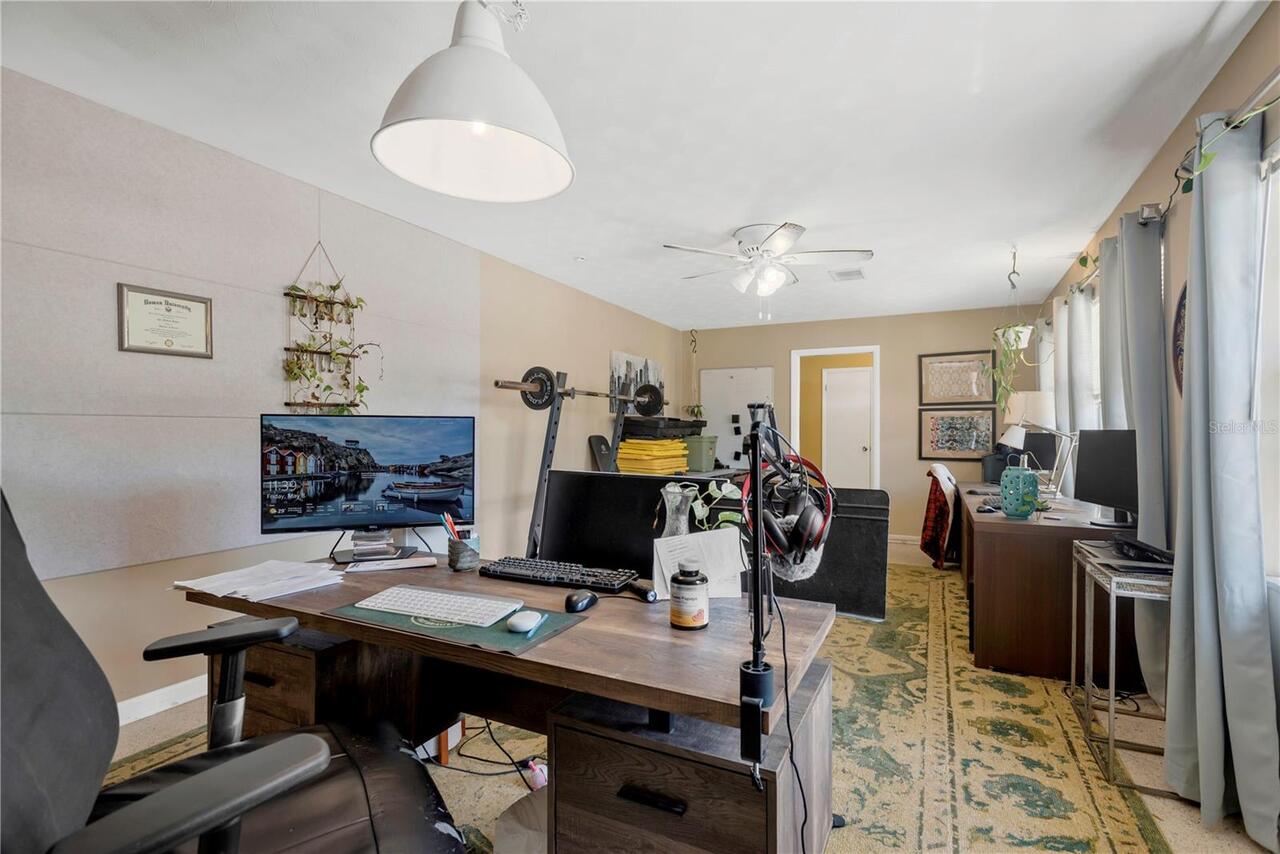 Listing Photo 8