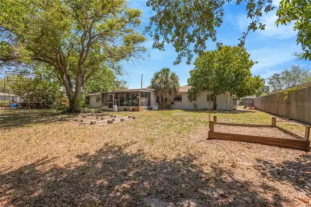 Listing Photo 32
