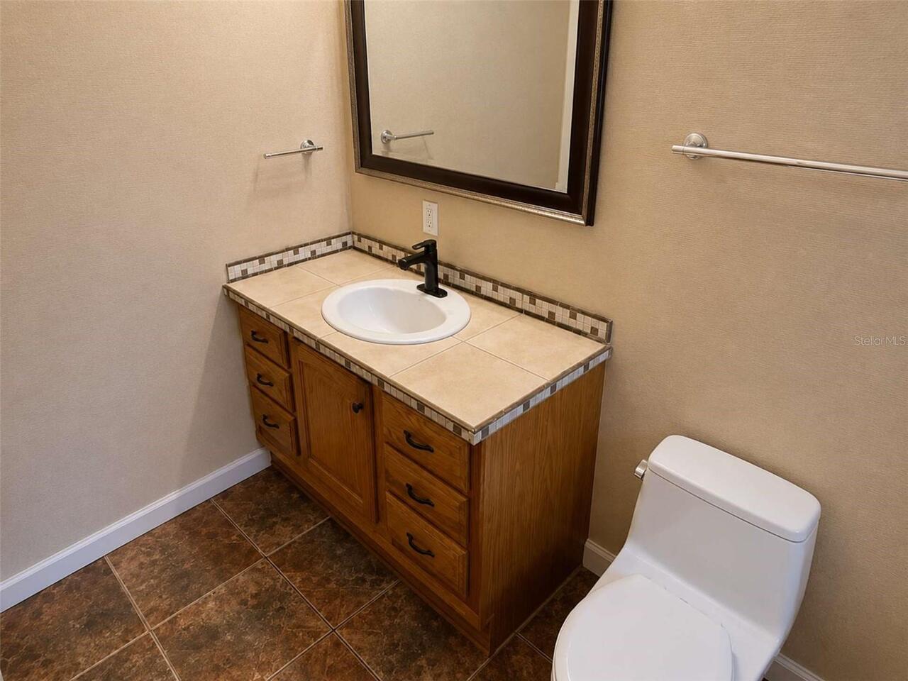 Listing Photo 8
