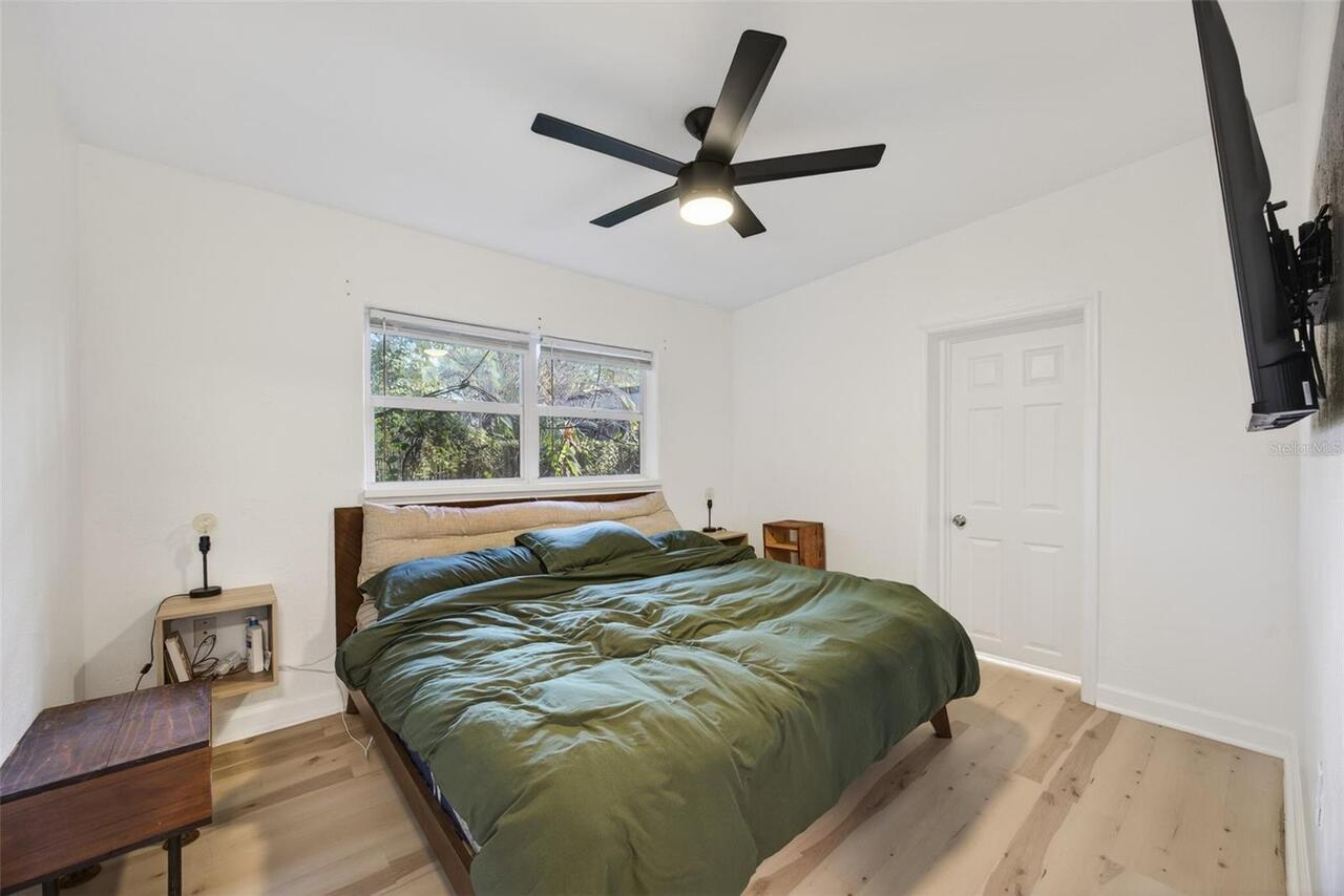 Listing Photo 9