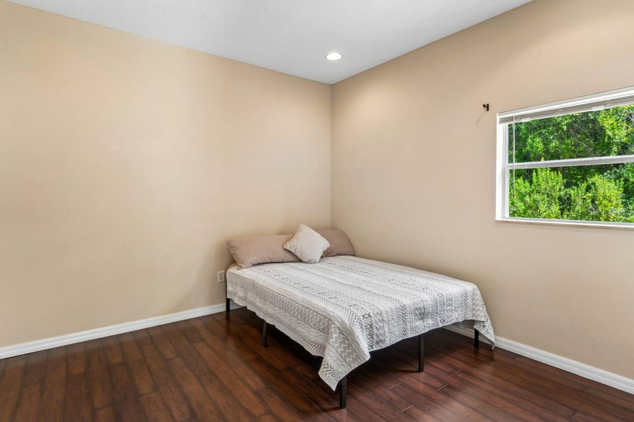 Listing Photo 24