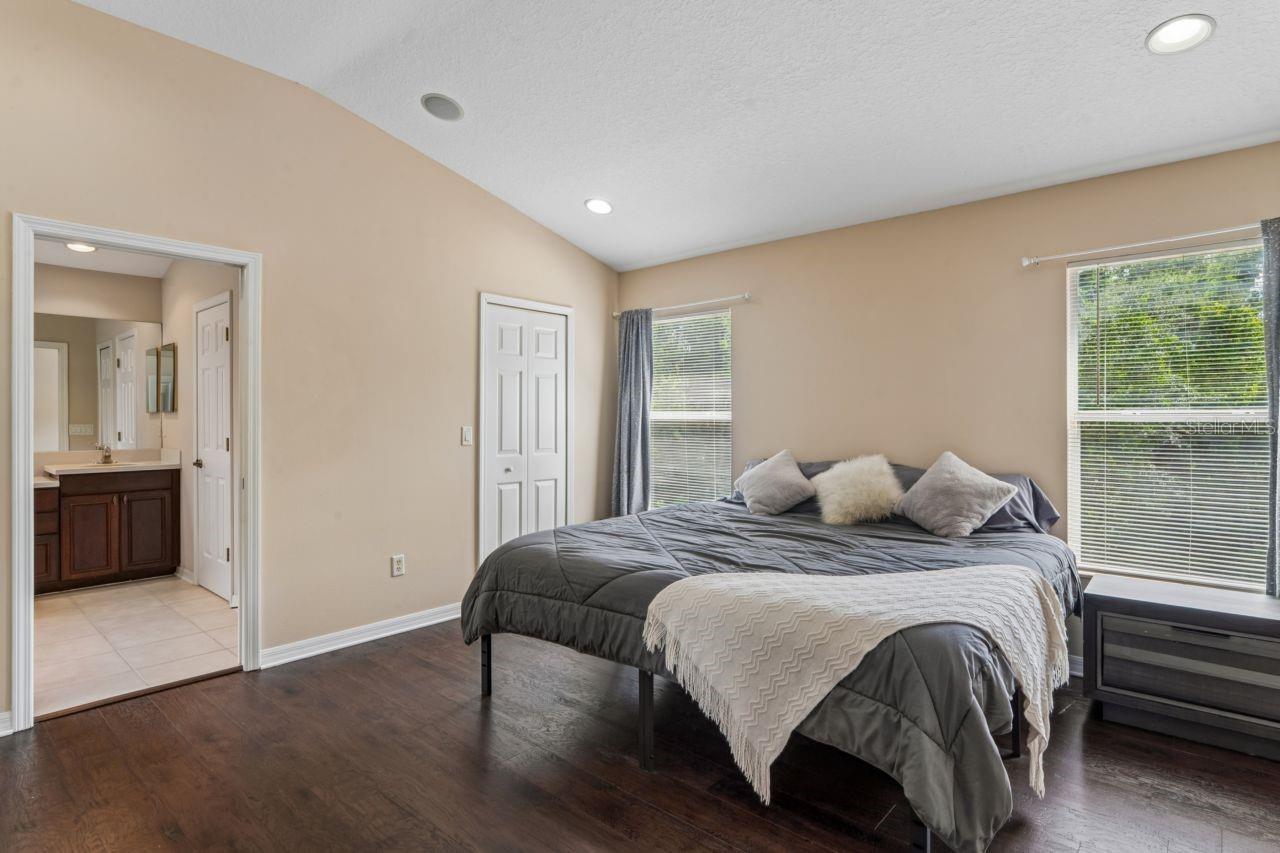 Listing Photo 33