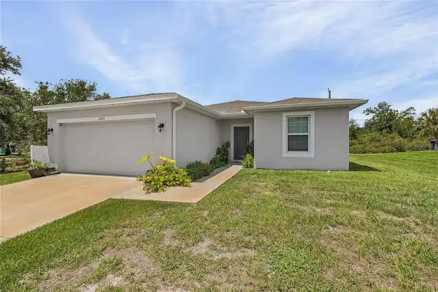 Listing Photo 9