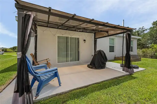 Listing Photo 12