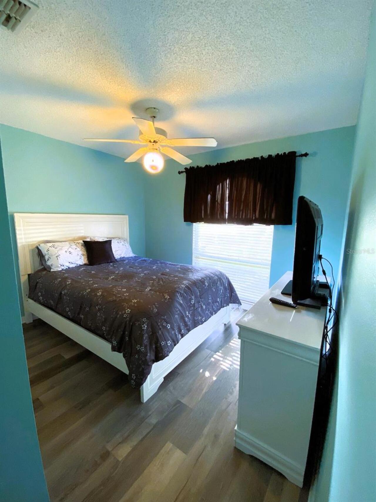 Listing Photo 15