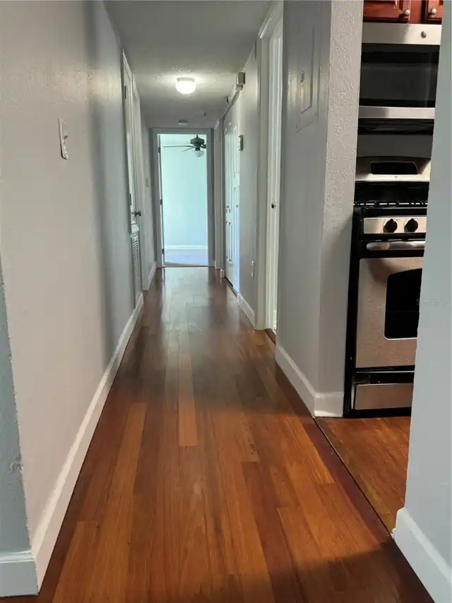 Listing Photo 10